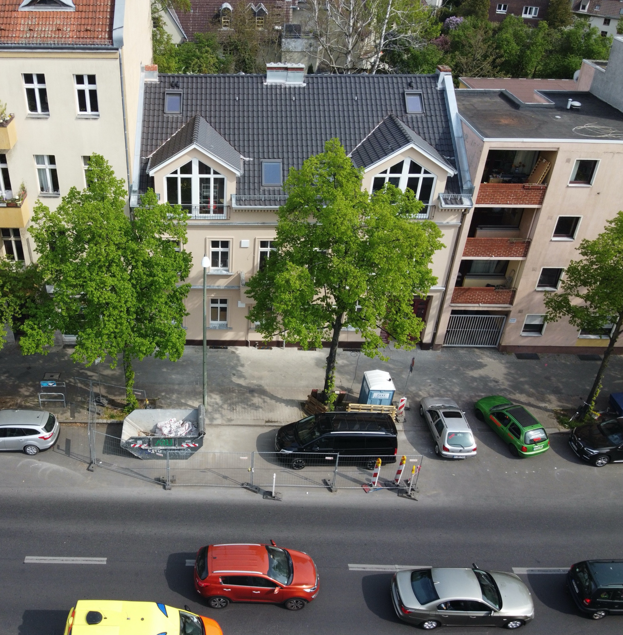 Mehrfamilienhaus Neukölln