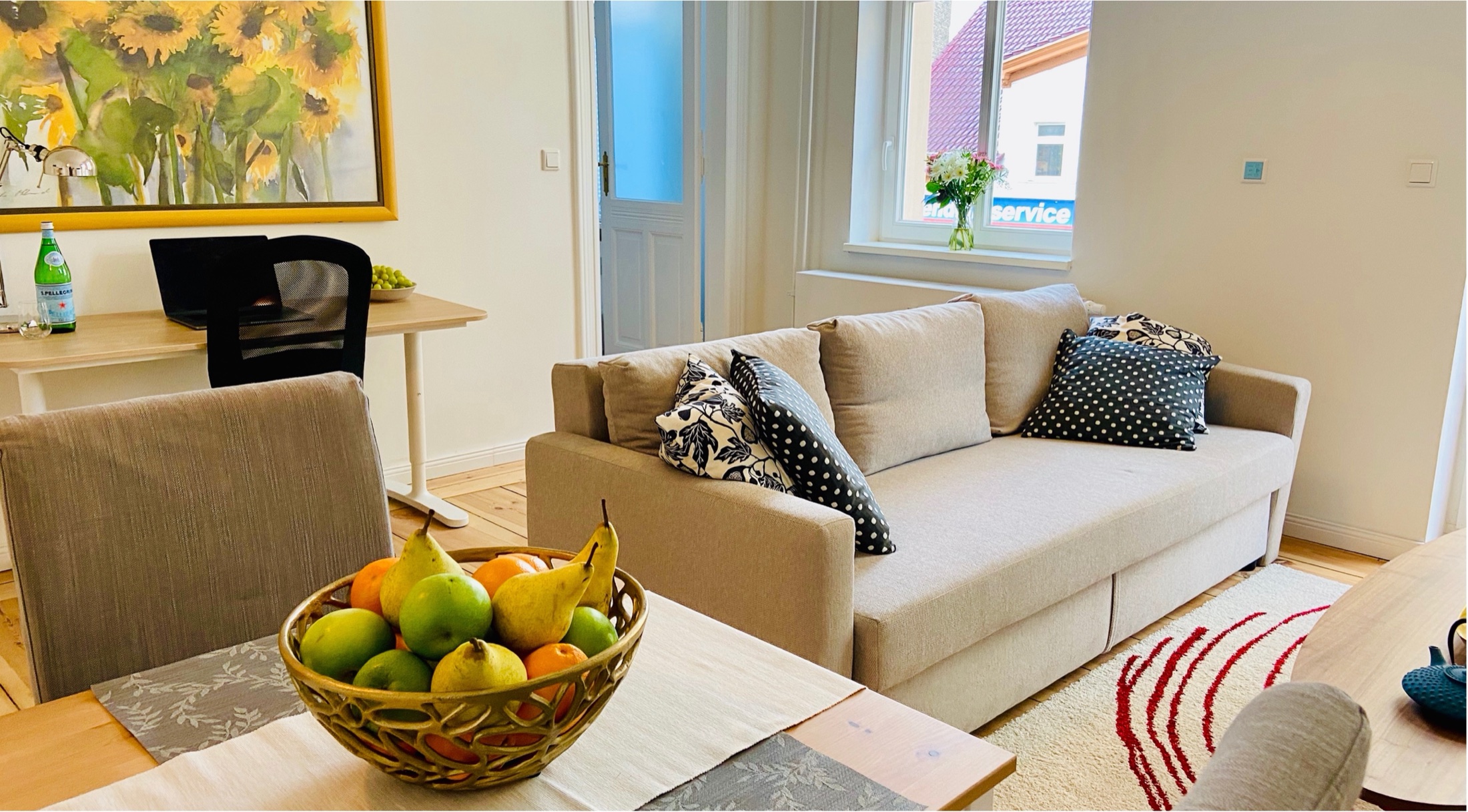Weiterer möblierter Apartment-Wohnbereich